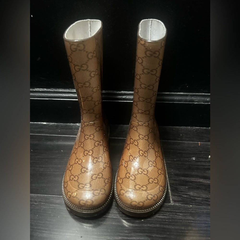 Gucci boots